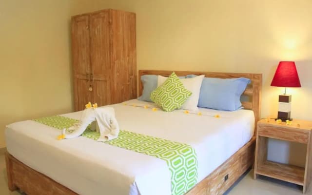 CR Tris Rooms Seminyak - photo 2