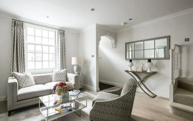 Ultra luxurious London home for 5-7 - photo 4
