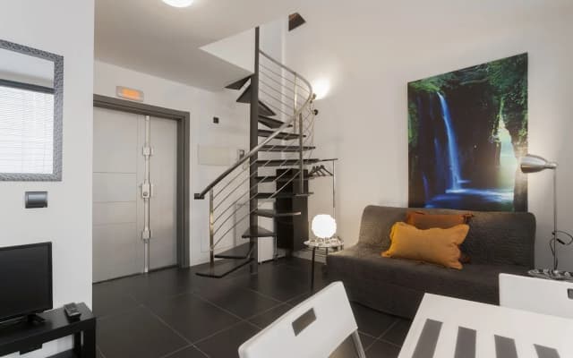 Dobo Homes Manoteras I Apartment - photo 2
