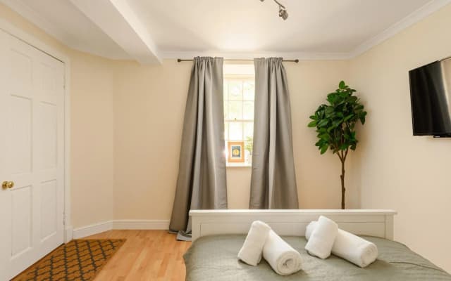 Cosy Dean Village Studio - photo 4