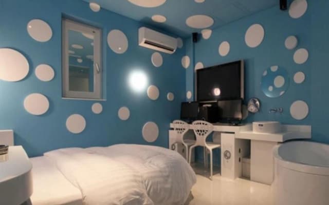 Nine Star Hotel - photo 4