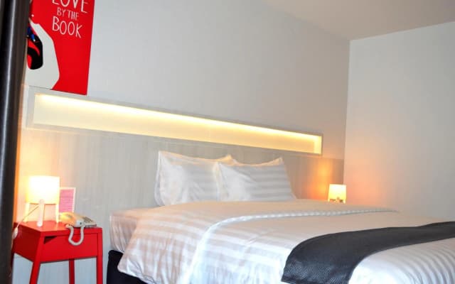 Flipper Lodge Hotel - photo 5
