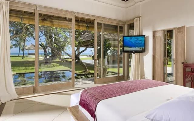 Villa Atas Ombak - photo 2