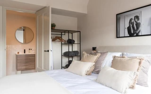 Empire suites garden view - photo 2