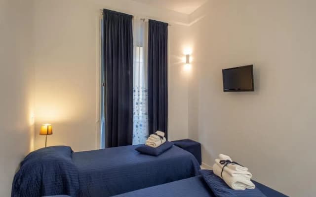 Hip Suites - photo 2