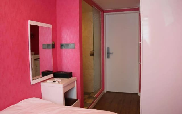 Myeongdong MOM House - photo 4