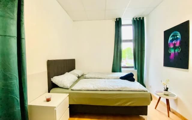 Spacious 2BR Apt For 9 Near Liesing - photo 2