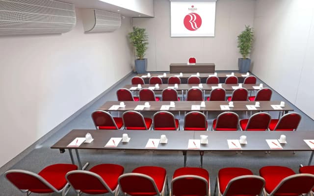 Hotel Ramada Plaza by Wyndham Milano - photo 3