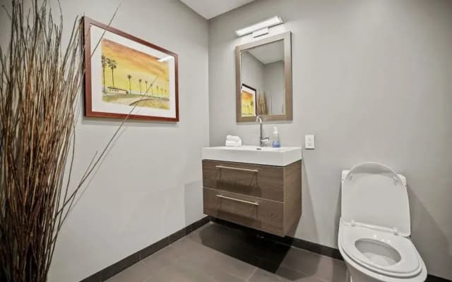 Sunset Plaza - photo 4