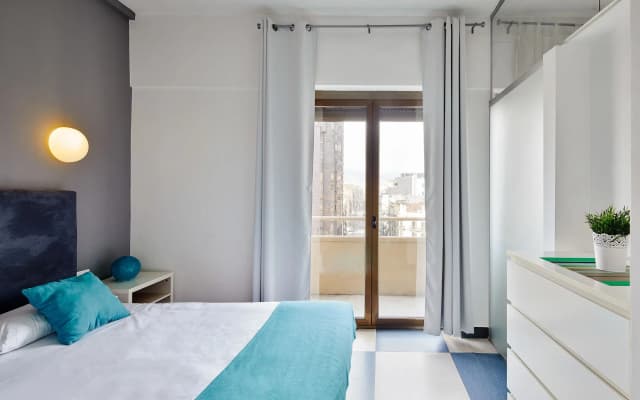 Apartamentos Mayerling Bisbe Urquinaona - photo 4