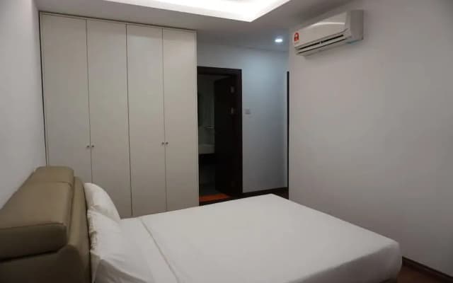 Luco Apartments Viva City Megamall - photo 3
