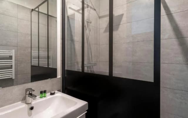 Typical studio close to Eiffel Tower and Arc de Triomphe in Paris - Welkeys - photo 2