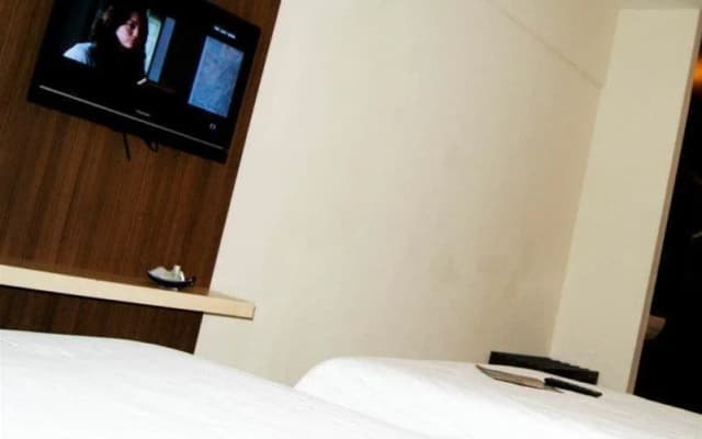 New Regent Hotel & Restaurant - photo 3