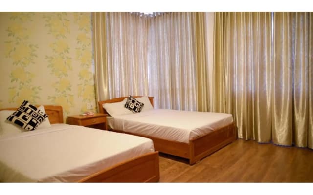 Kim Long Hotel - photo 3