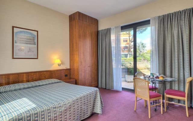 Hotel Petra - photo 3