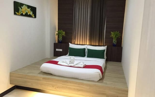 D Box Hostel - photo 3