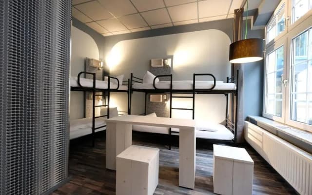Singer109 Hotel & Apartment - photo 5