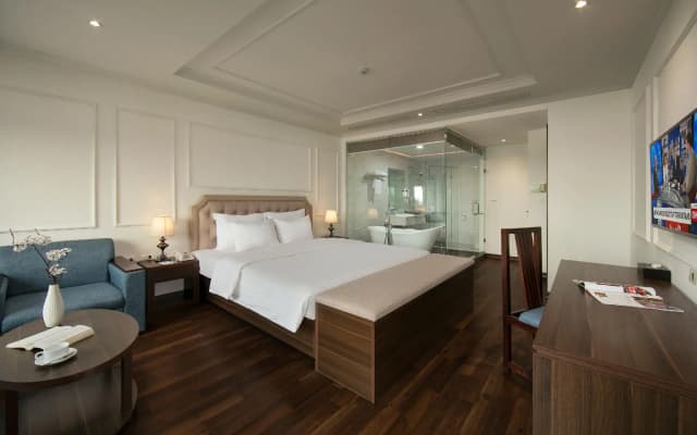 Quoc Hoa Premier Hotel and Spa - photo 2