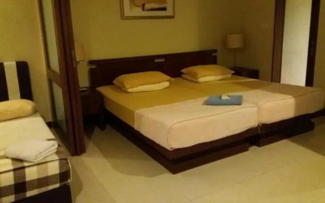 PD Marina View waterfront suite hotel - photo 2