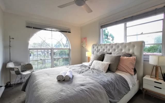 Comfy 4 Bedroms Corner House - photo 4