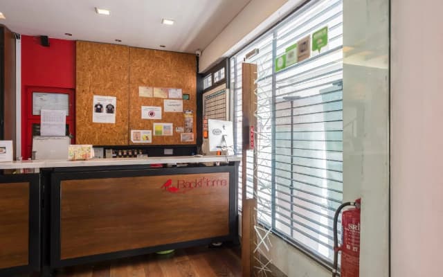 BackHome Kuala Lumpur Hostel - photo 2