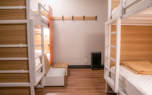 Amsterdam Hostel - photo 2