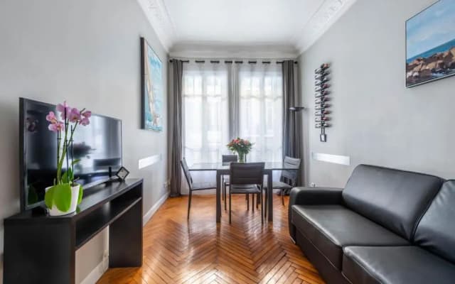 Nice Central Art Deco Flat 45 m² - photo 2