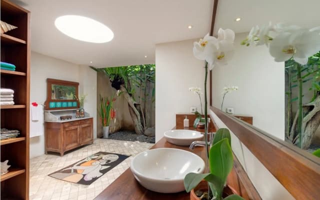 Lumut3 Villa - Seminyak - photo 2