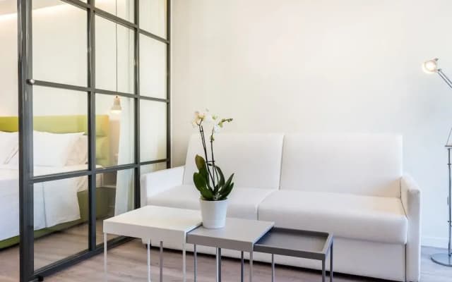 Syntagma modern new flat - large balcony - photo 4