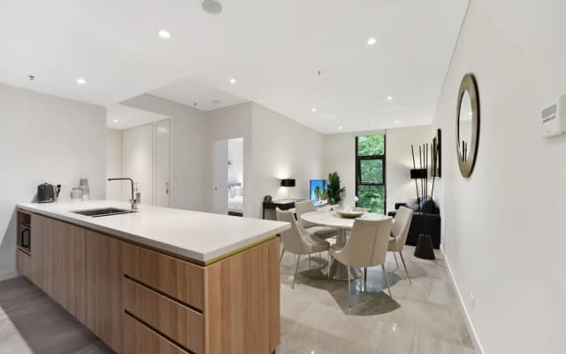 Luxury Experience in Prime Location - photo 5