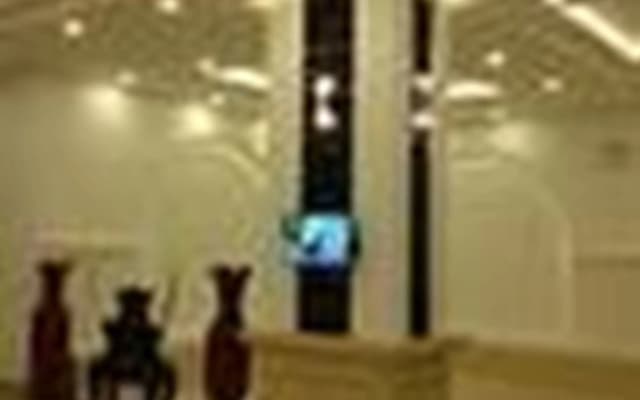 Paradise Hotel - photo 2