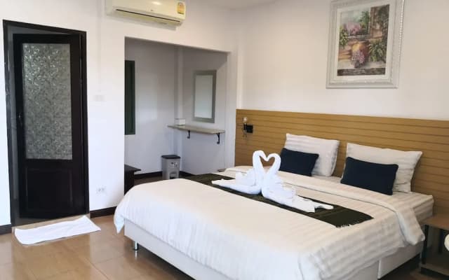Naruchon Hotel - photo 5