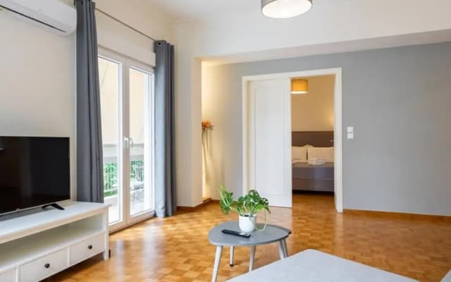 Friday Venus Luxury Apartment - photo 4
