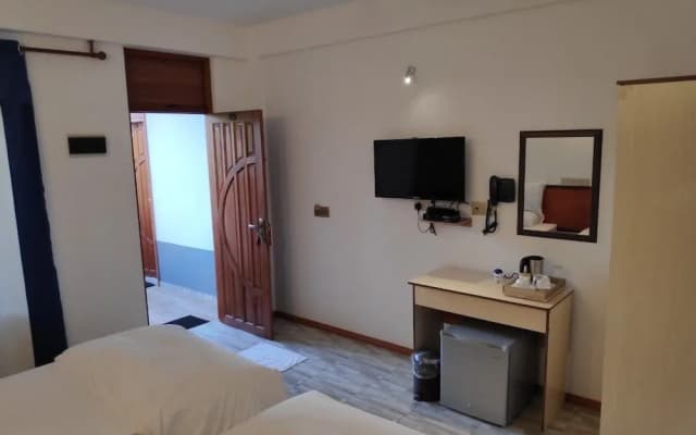 Five Coral Inn - photo 5