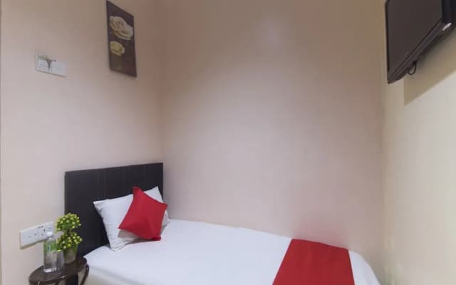 Lipis Centre Point Hotel by OYO Rooms - photo 4