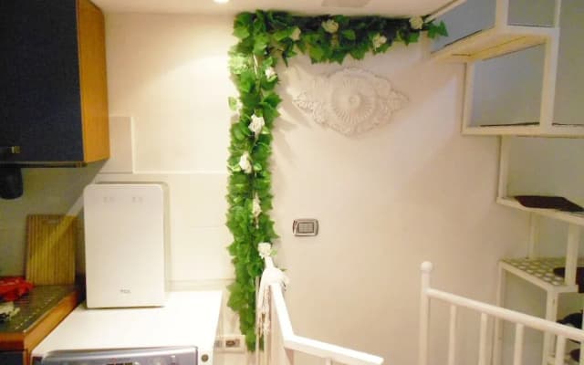 Private Room Noble in Shared Apartment - photo 2