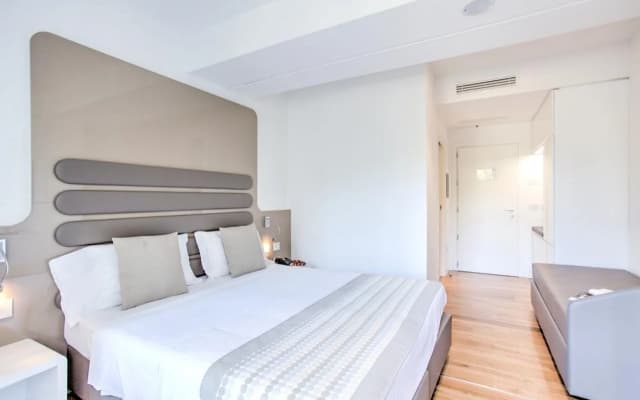 MH Florence Hotel & Spa Resort - photo 4