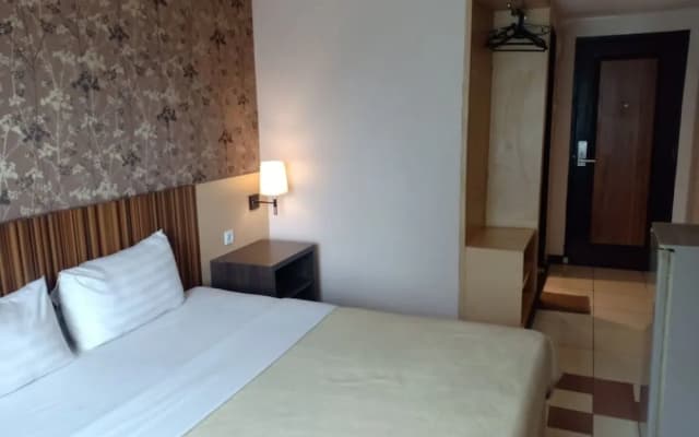 Hotel Jusenny Syariah by OYO Rooms - photo 4
