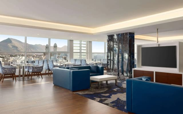 Hotel Wyndham Garden Muscat Al Khuwair - photo 4