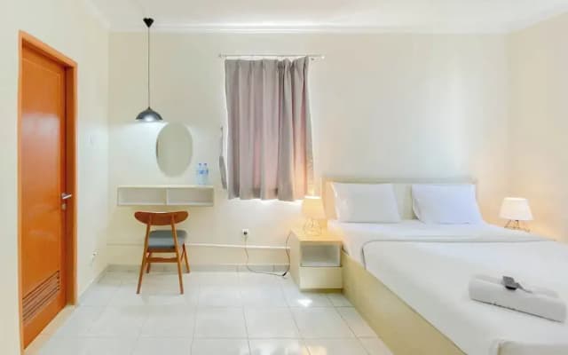 Good And Cozy Studio (Free Ipl & Utilities) Grand Palace Kemayoran Apartment - photo 4