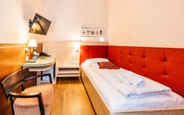Hotel Pension Baronesse - photo 4