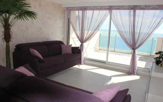Appartement 3 pièces Nice Promenade des anglais dernier étage vue mer solarium - photo 2