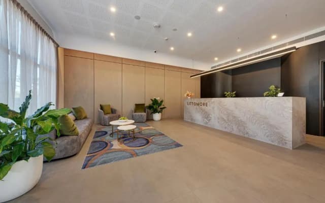 Littomore Suites Kingswood - photo 2
