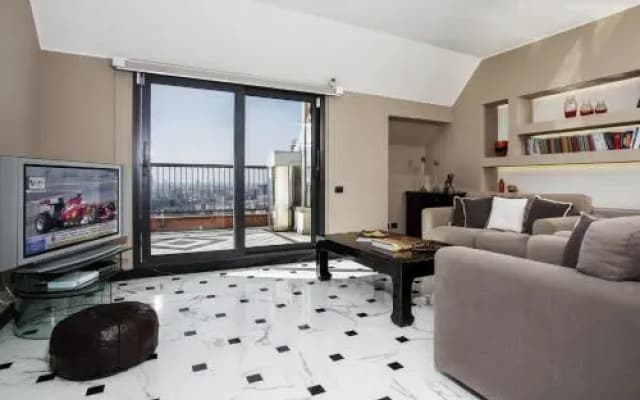 Suzzani Halldis Apartment - photo 5