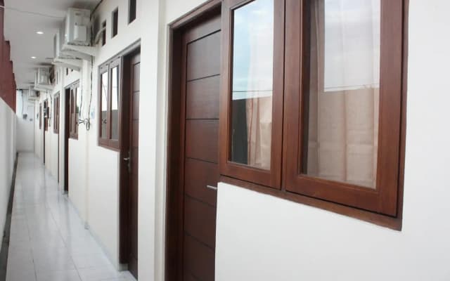 Nida Rooms Gelogor Carik Denpasar at Guest House Orchid - photo 3