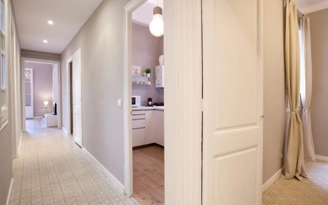 SOFIA 2 · Sofia's Gallery · Charming apartment in a real Barcelona surrounding - photo 5