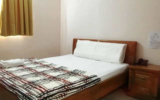 Van Khang Hotel - photo 2