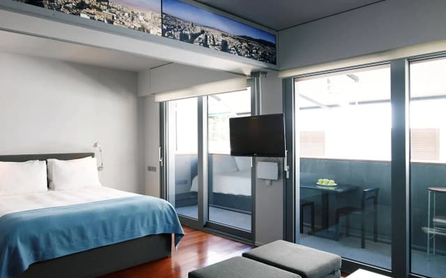 Periscope Hotel - photo 5