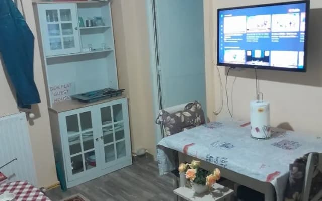 charming 1-bed apartment in roma - photo 4