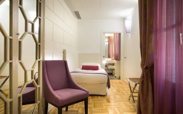 Hotel Number Nine - photo 2